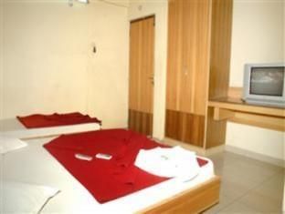 Ug Grand Hotel Bangalore Eksteriør billede